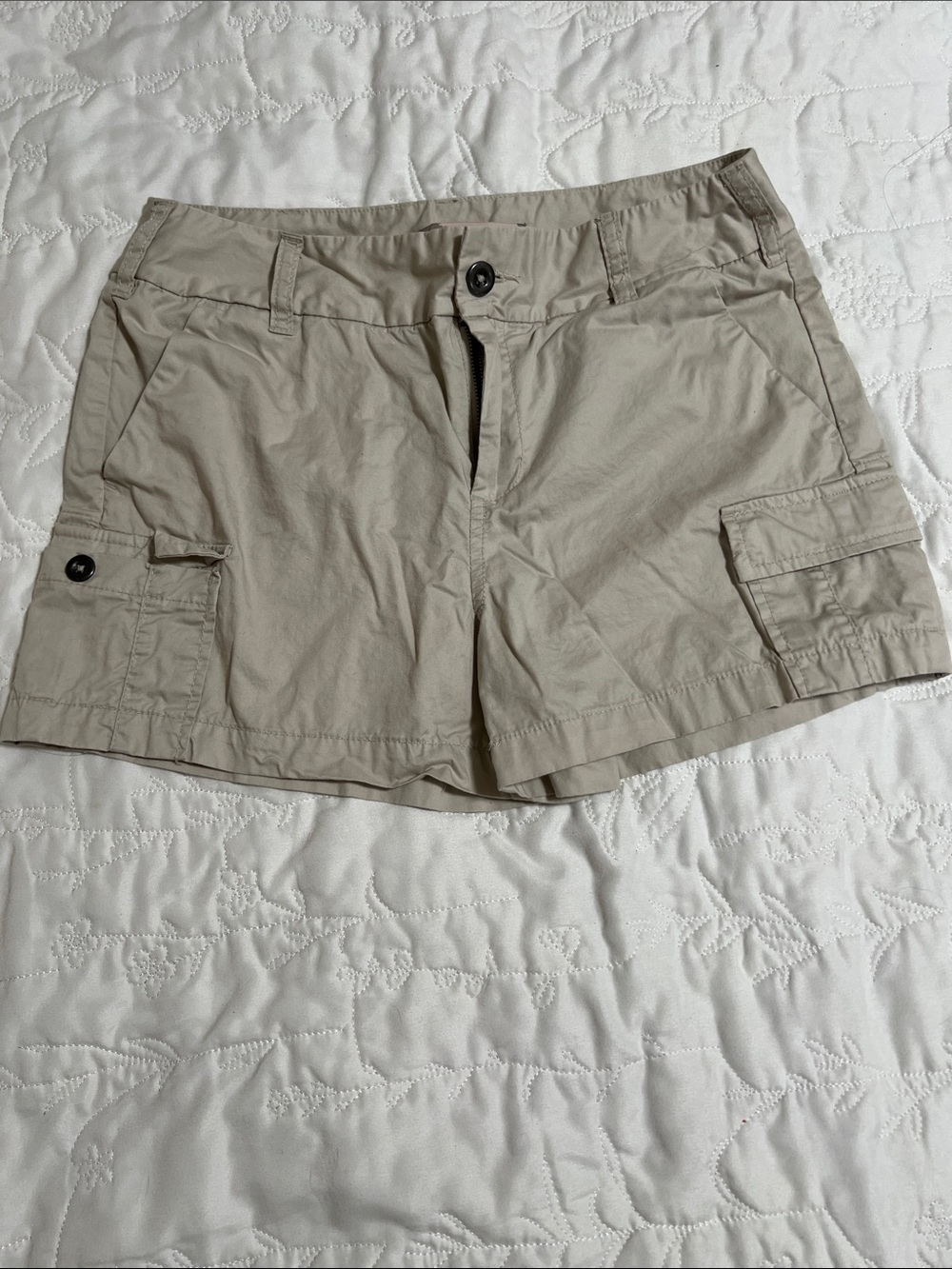 Forever 21 Beige Cargo Shorts with Side Pockets